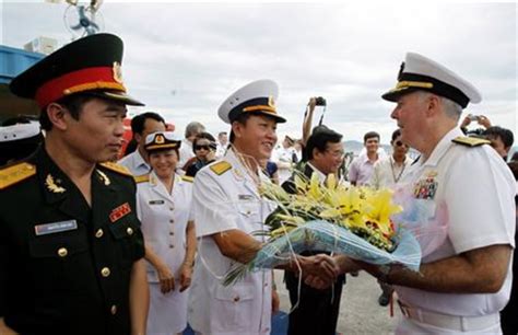 US Navy Ships Visit Vietnam Amid Heightened China Tensions