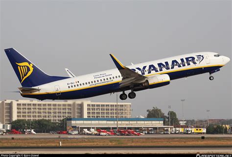 EI DLI Ryanair Boeing 737 8AS WL Photo by Björn Düwel ID 992100