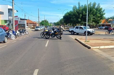 Motorista Se Perde Em Curva Bate Em Poste E Derruba Sem Foro