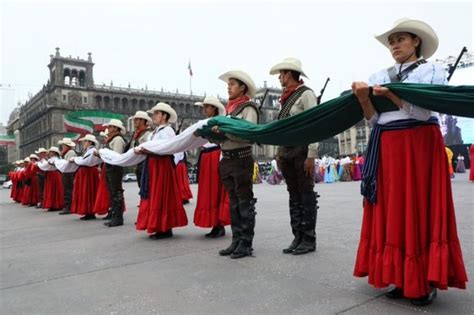 Así Fue El Desfile Del 20 De Noviembre En La Cdmx Fotos Poresto