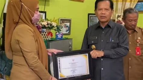 Wujudkan Kondisi Tenaga Kerja Lebih Baik Bupati Tapin Terima