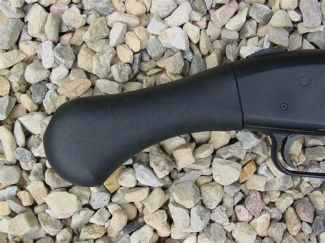 Shockwave Technologies Raptor Grip For Mossberg 500 And Maverick 88 12