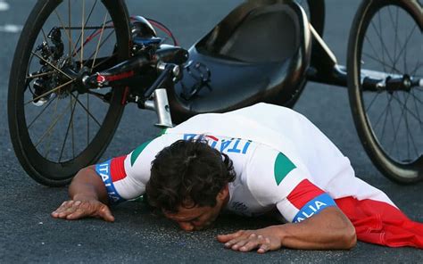 Alex Zanardi Storia E Carriera Del Campione Di Sport Gravemente Ferito