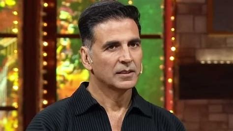 Akshay Kumar Keeps His Word And Disappears From Vimal Kesari Ads