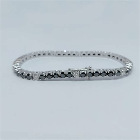 Bracciale Tennis In Oro Bianco Kt Con Diamanti Black Ct E Diamanti