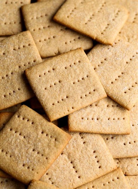 Easy Homemade Graham Crackers Recipe | Cookies & Cups