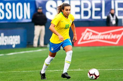 Marta vai jogar na semifinal contra a Espanha nesta terça? Entenda