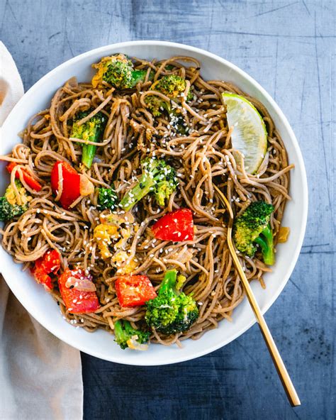 Easy Soba Noodle Bowl A Couple Cooks Recipe Easy Dinner Recipes