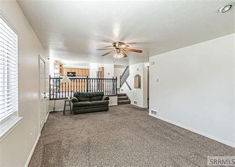 Plantation Cir Idaho Falls Id Mls Zillow