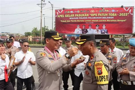 Polres Pelabuhan Belawan Berikan Reward Kepada Personel Yang