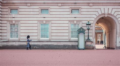 Buckingham Palace Fast Track Tickets, Tours, Deals & Offers