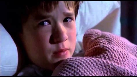 The Sixth Sense (1999): "I see dead people." - YouTube