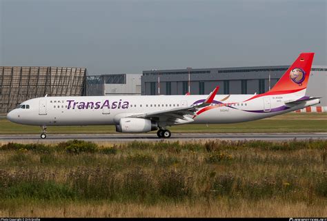 D AVZM TransAsia Airways Airbus A321 231 WL Photo By Dirk Grothe ID