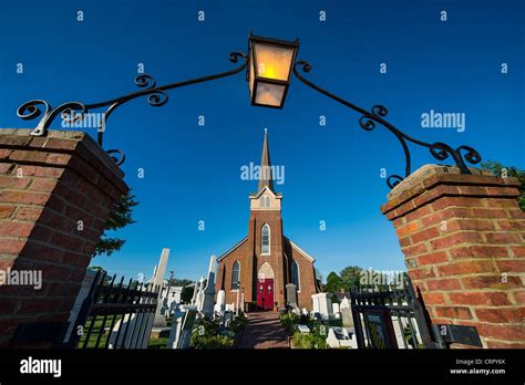 Historic St Peter S Episcopal Church Lewes Delaware Usa Stock Photo