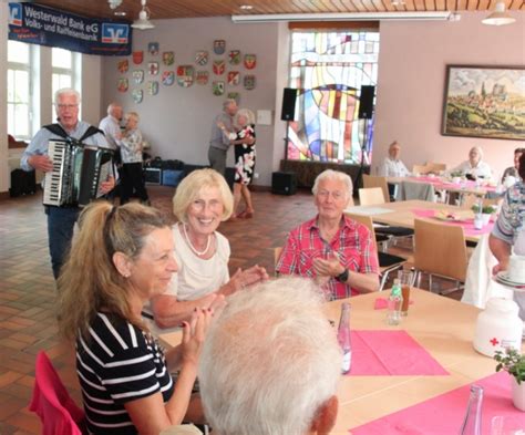 Einladung Zum Senioren Tanz Caf Im Ratssaal Westerburg