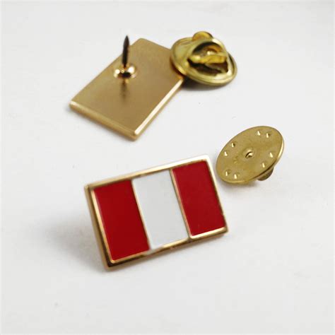 Pin 1 Clavito Bandera Peruana Recta Axo