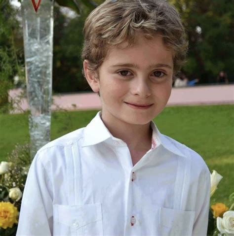 As Luc A El Hijo De Erika Buenfil En Su Debut En La Telenovela Amores