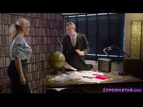 Jefe Con Gran Polla Se Folla A Su Secretaria Tetona En La Oficina Xvideos