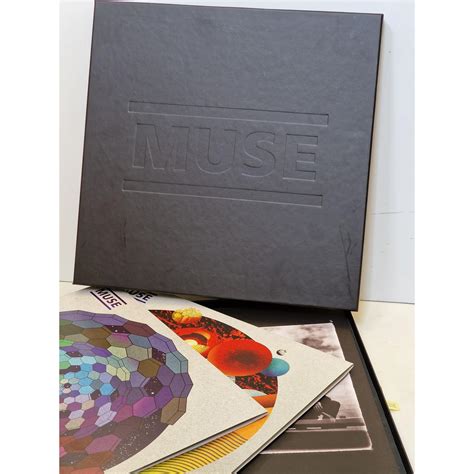 MUSE The resistance limited edition box set. 82564686966