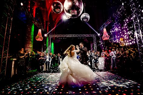 Five Fairytale First Dance Photographs | World’s Best Wedding Photography