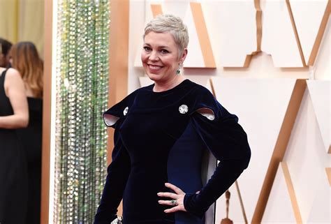 Olivia Colman Showcases New Blonde Hair On The Oscars