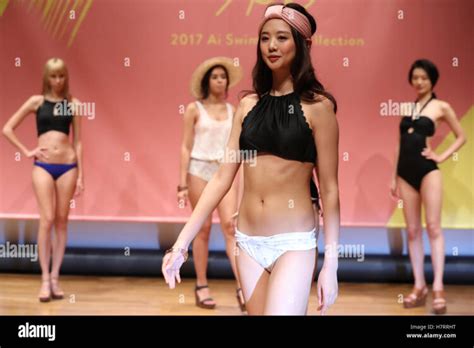 Hot Sexy Rui En Bikini Pics