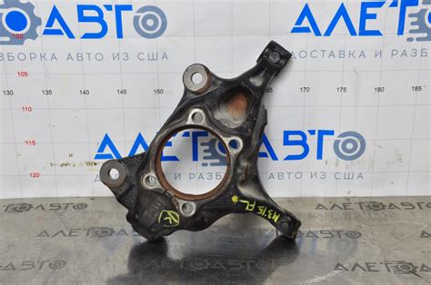 Цапфа передняя левая Mazda 3 14-18 BM сорван болт датчика ABS B45A-33 ...