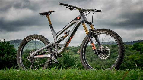 Yt Capra Cf Pro First Ride Review Bikeradar Off