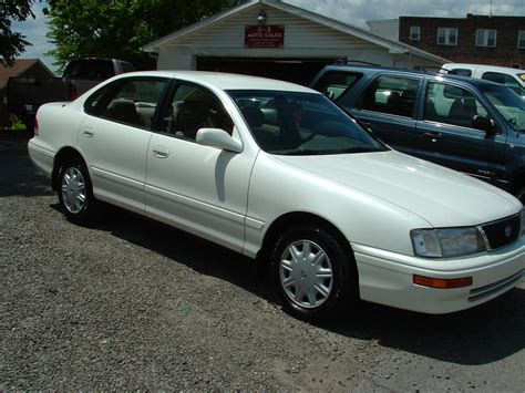 Toyota Avalon - Car info guide