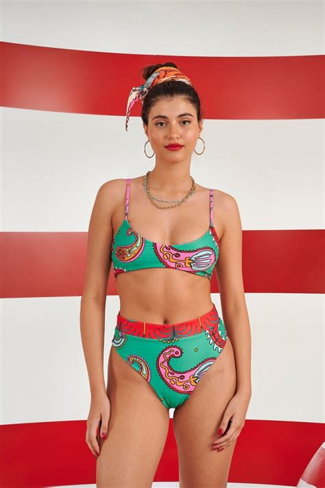 Hot Sexy Hi Haylee Bikini Pics