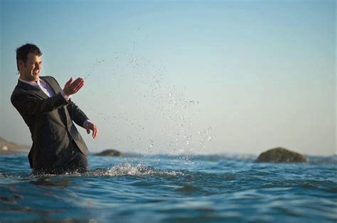 Wet Business Suit In The Sea Ocean Cestrius Signius Flickr