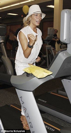 Leann Rimes Gets In A Workout But Keeps Her Stilettos On Daily Mail