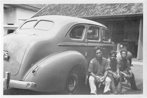 Old Indonesian Vehicles Nash Ambassador 1939