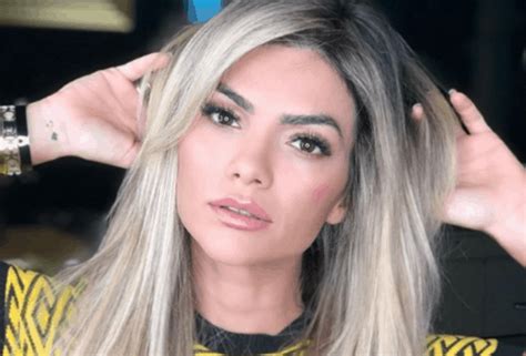 Kelly Key Posta Foto De Biqu Ni E Detalhe Causa Pol Mica