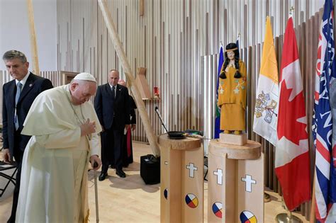 Vatican News On Twitter Pope Francis Prays Before Statue Of St Kateri