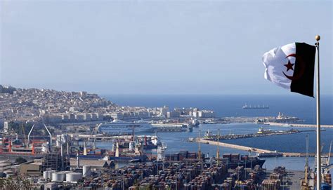 algerie la loi de finances  prevoit des exportations de