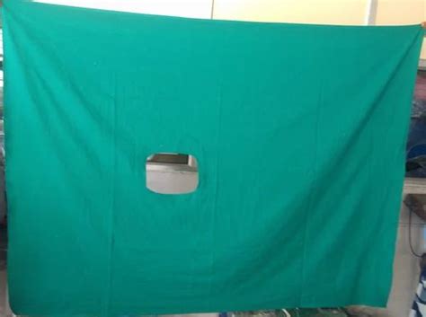 Cotton Plain Green Surgical Hole Towels Size 54x72 Inches At Rs 220