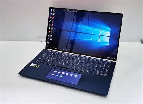 Trijų nešiojamųjų kompiuterių ASUS Zenbook 15 apžvalga