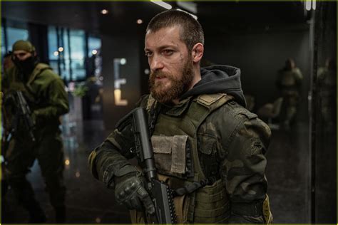 Chris Hemsworth S Extraction 2 Teaser Trailer Is Promising An Action