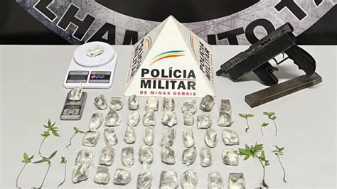 Pm Apreende Drogas E Submetralhadora De Fabrica O Caseira Em Ita Na