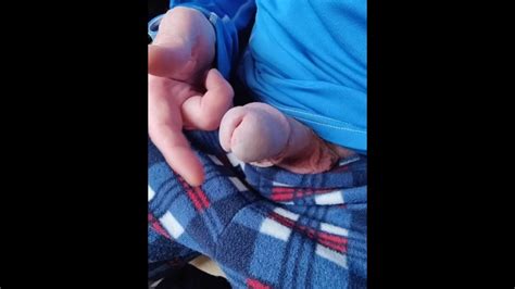 不寻常的鸡巴的手淫和射精 Pornhub Gay