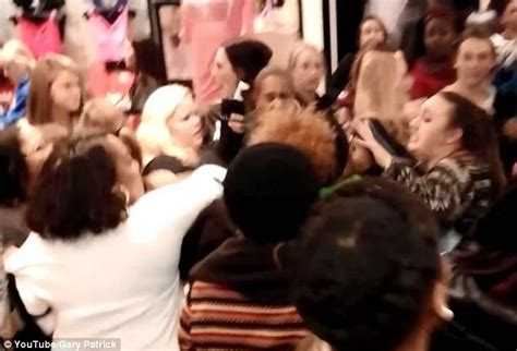 Black Friday Girl S Fight Inside Victoria S Secret Caught On Video