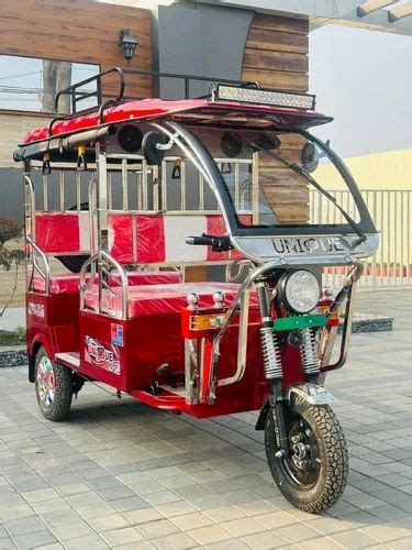 Red Unique Battery Operated E Rickshaw At Rs 115000 Battery Operated