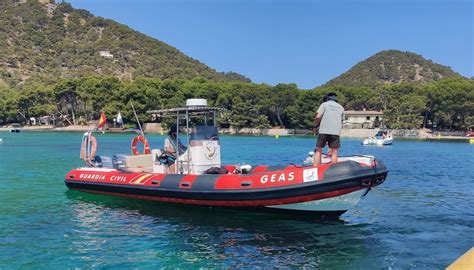 Ports IB Instala 82 Boyas En El Campo De Fondeo De Formentor Para