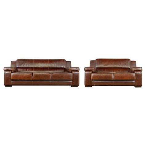 Leather Love Seat Sofas 210 For Sale On 1stdibs