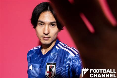 南野拓実が静かに燃やす闘志「初めてのw杯、それだけで十分」。サッカー日本代表、23日に初戦 フットボールチャンネル