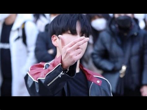 Hot seventeen kimhyojin 김효진 홍대버스킹 busking 20230225 YouTube