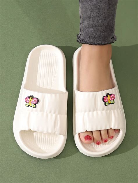 Preppy Indoor Slides For Women Texture Embossed Cartoon Butterfly