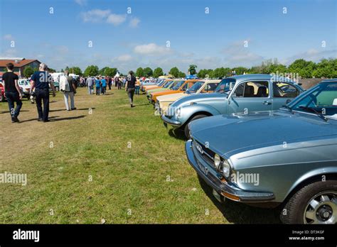 Various vintage cars are on the field Stock Photo - Alamy
