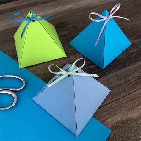 Pyramid Gift Box Gift Wrapping Love